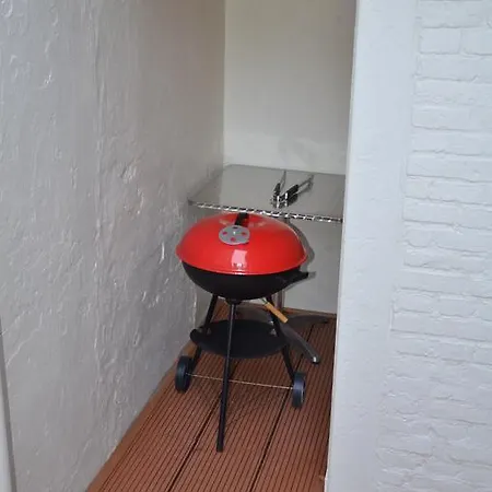 Sariks Place Apartment *